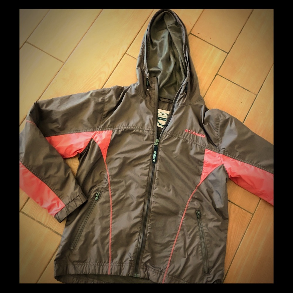 Columbia Packable Rain Jacket size Small